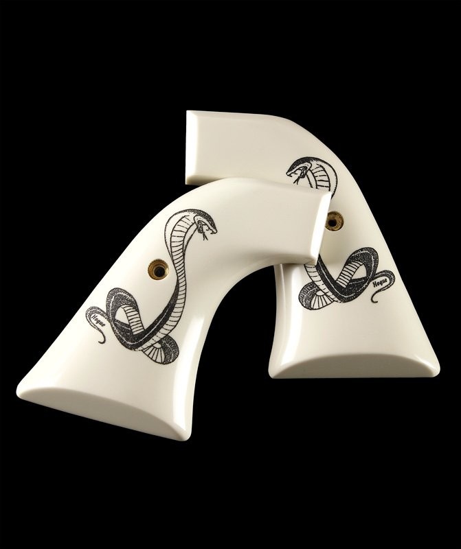Super Blackhawk Scrimshaw Ivory Polymer - Cobra Snake