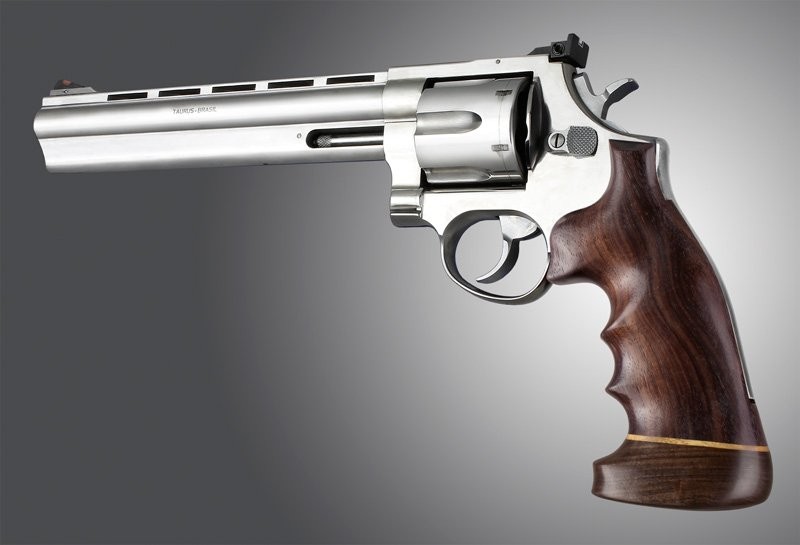 Taurus Med. & Lg. Sq. Butt Rosewood Big Butt
