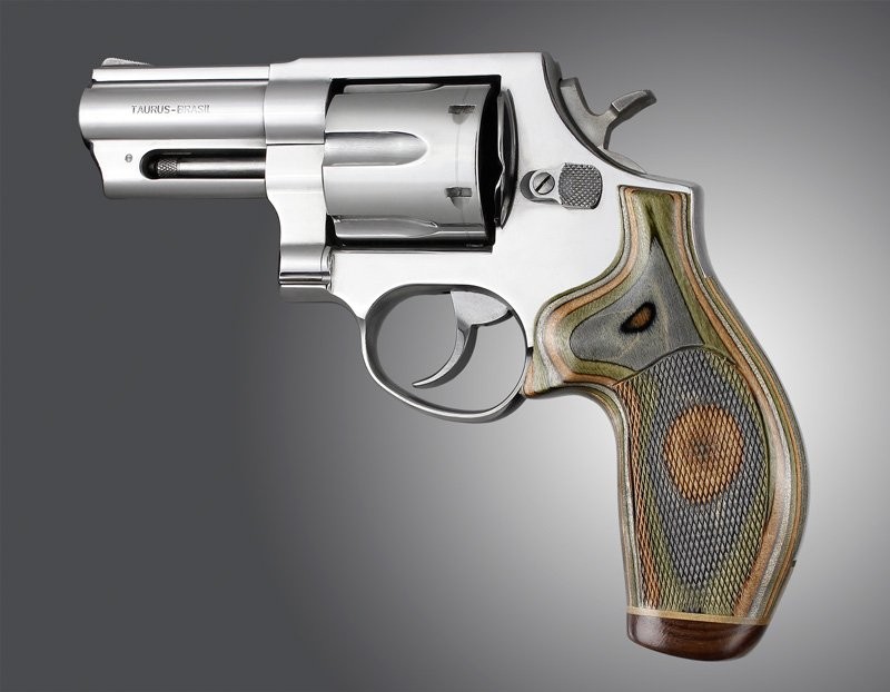 Taurus Med. & Lg. Rd. Butt Lamo Camo No Finger Groove, Stripe/Cap, Checkered