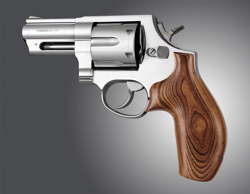 Taurus Med. & Lg. Rd. Butt Kingwood No Finger Grooves
