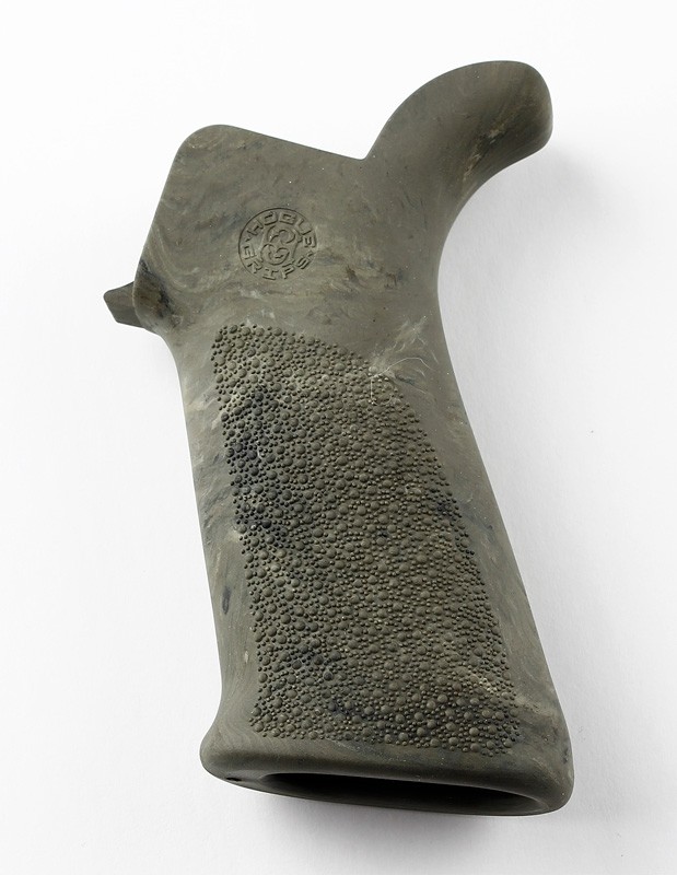 AR-15/M-16 Rubber Grip Beavertail with No Finger Grooves Ghillie Green