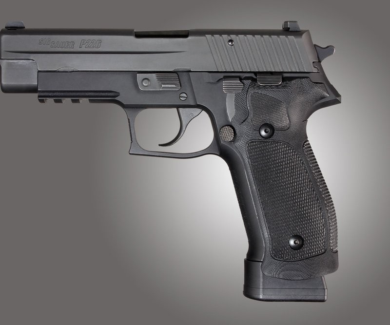 SIG Sauer P226 DA/SA Magrip Checkered G10 - Solid Black