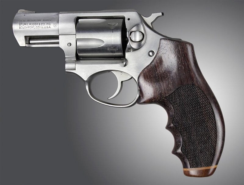 Ruger SP101 Rosewood Stripe Cap Checkered