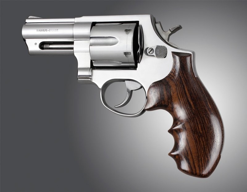Taurus Med. & Lg. Rd. Butt Rosewood