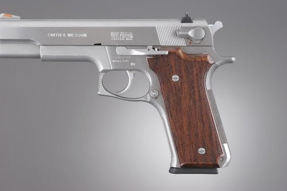 S&W Model 645 Auto, Cocobolo Checkered