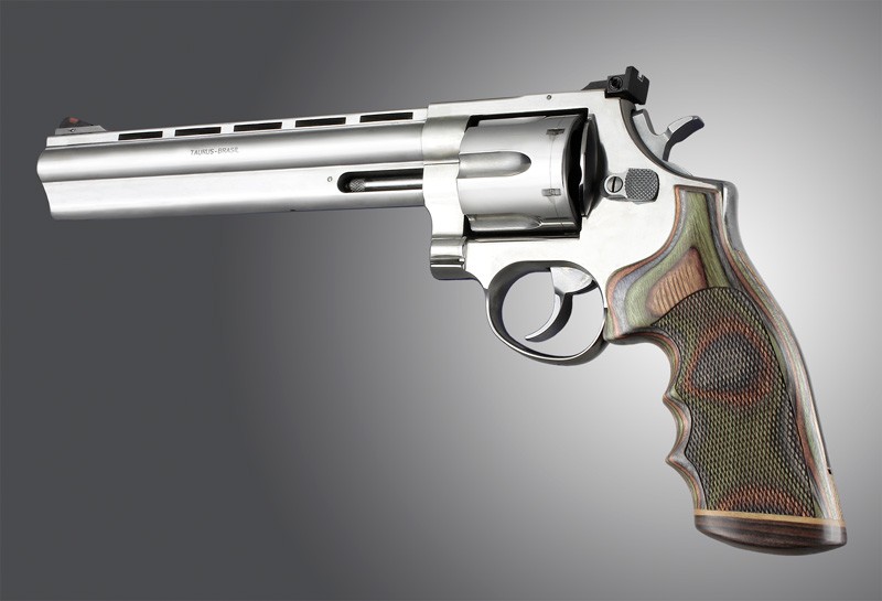 Taurus Med. & Lg. Sq. Butt Lamo Camo Stripe/Cap, Checkered