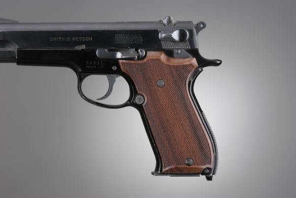 S&W 39 Pau Ferro Checkered