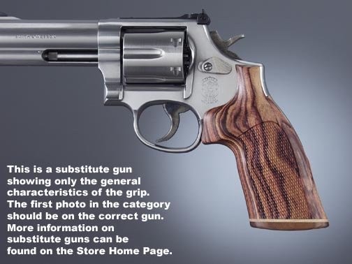 Dan Wesson Small Frame Kingwood No Finger Groove, Stripe/Cap, Checkered