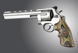 Taurus Med. & Lg. Sq. Butt Lamo Camo Top Finger Groove