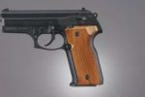 Beretta Cougar 8045 Goncalo Checkered