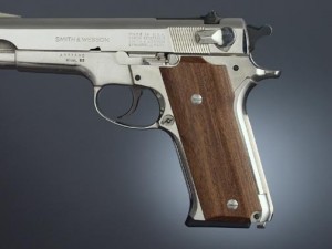 S&W Model 59 Auto, Pau Ferro