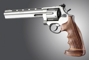 Taurus Med. & Lg. Sq. Butt Kingwood Big Butt