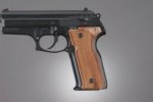 Beretta Cougar 8000 Kingwood Checkered