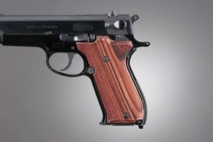 S&W 39 Kingwood Checkered