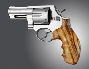 Taurus Med. & Lg. Rd. Butt Goncalo