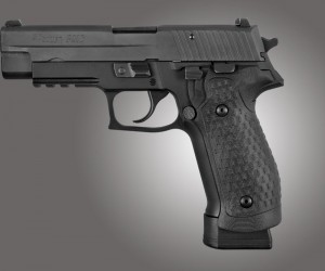 SIG Sauer P226 DA/SA Magrip Chain Link G10 - Solid Black
