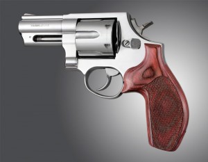 Taurus Med. & Lg. Rd. Butt Rose Lam No Finger Grooves, Checkered