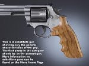 Dan Wesson Small Frame Goncalo Checkered