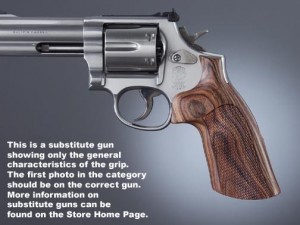 Taurus 85 Kingwood No Finger Groove Checkered