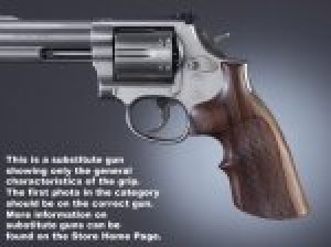 Dan Wesson Small Frame Pau Ferro Top Finger Groove, Checkered